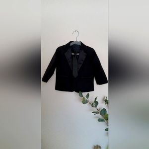 Black Dinner Jacket 2T & Black Tie